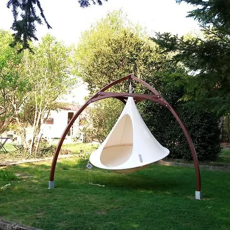 Le Dome Aux Oiseaux *